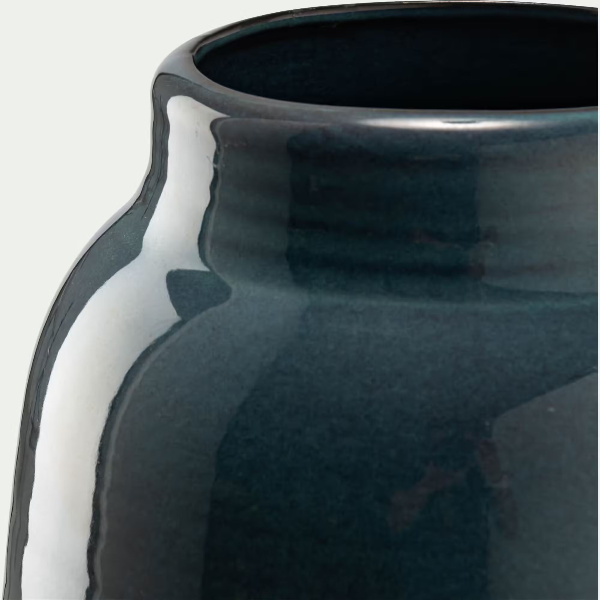 Vase classique en céramique